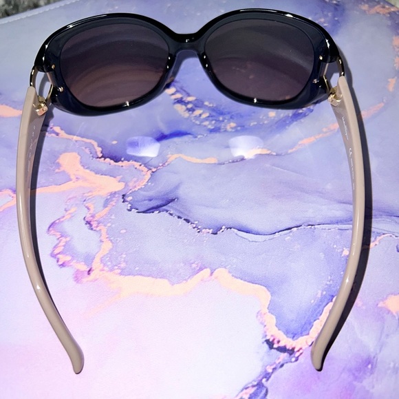 Salvatore Ferragamo Black Oval Sunglasses - Picture 8 of 10